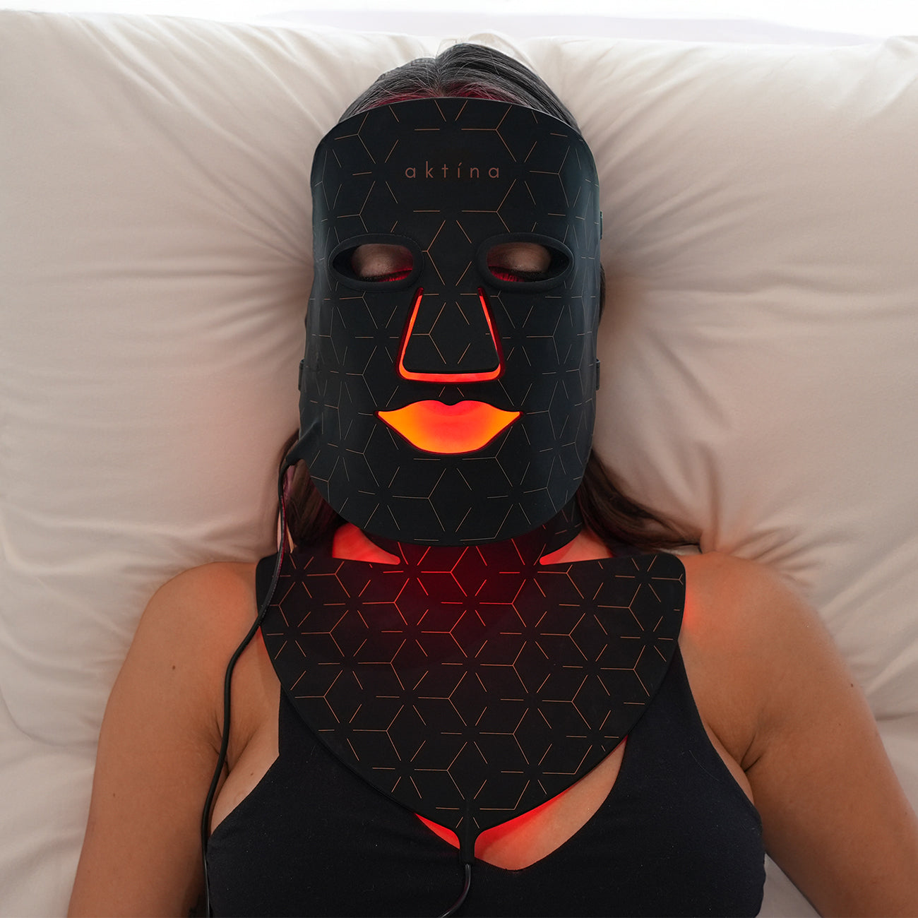 Aktína LED | face, neck & décolletage mask